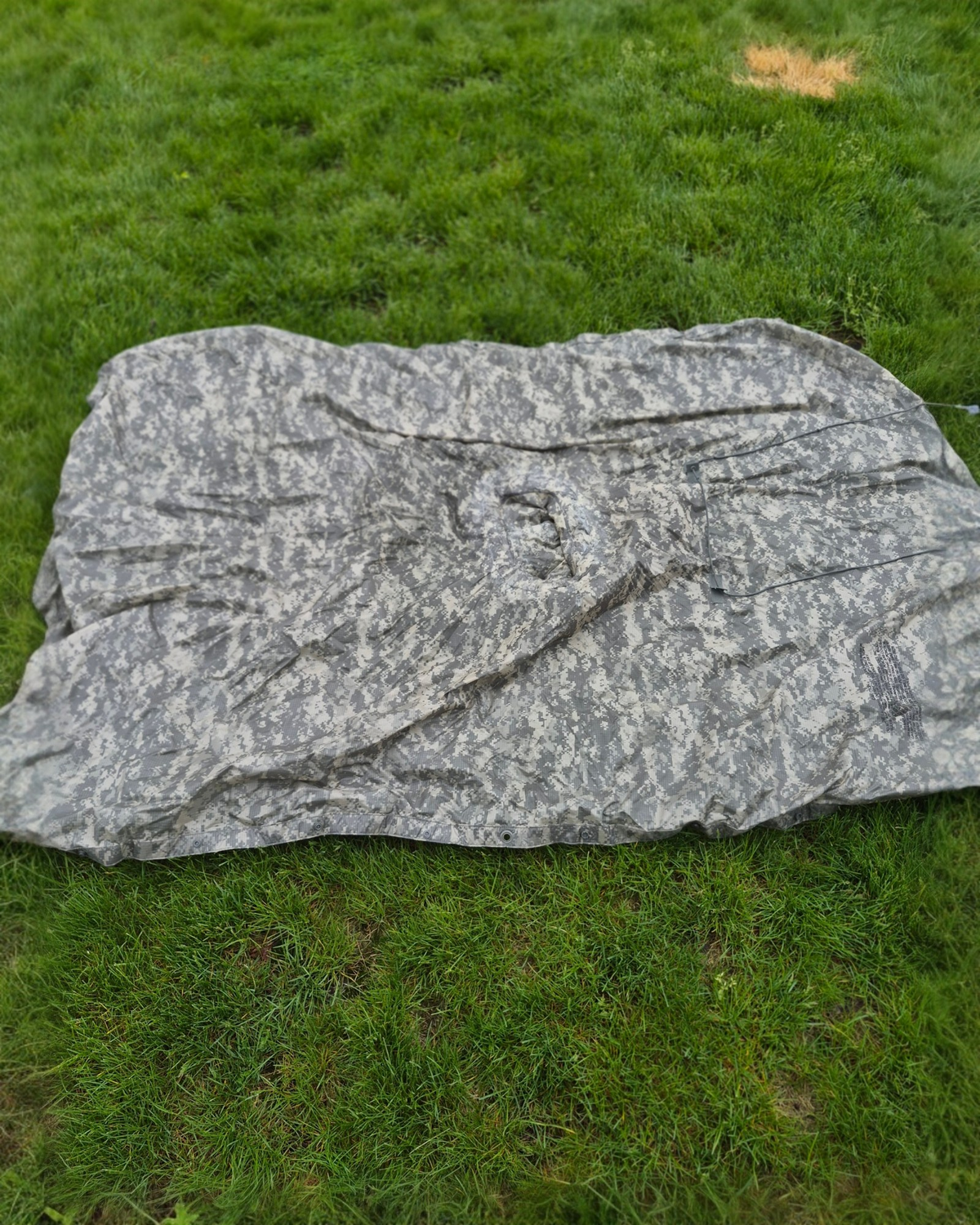 Genuine USGI ACU/UCP Wet Weather Poncho – Tactical Rain Gear & Emergency Shelter - Michaela's Outdoors